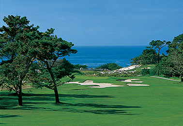 A photo of the golf course at Spyglass Hill.